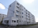 フォルクロール河辺　００１号棟の外観