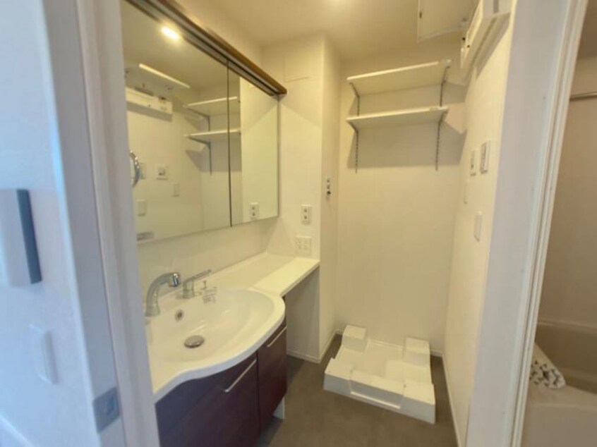 洗面脱衣所 コモンリード華孝　山王