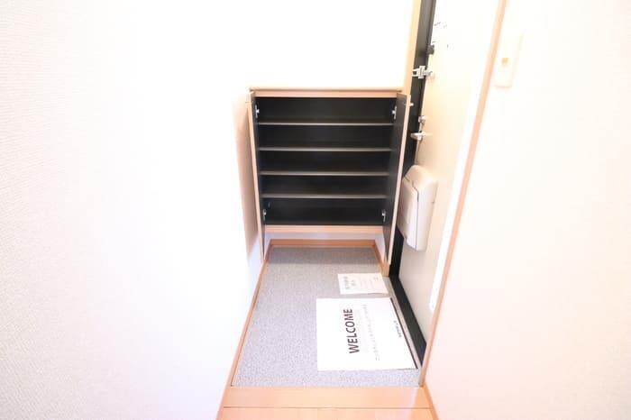 シューズBOX付 ロイヤルパレス将軍野　Ａ