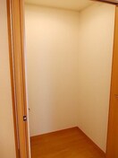 収納 ジラソーレ