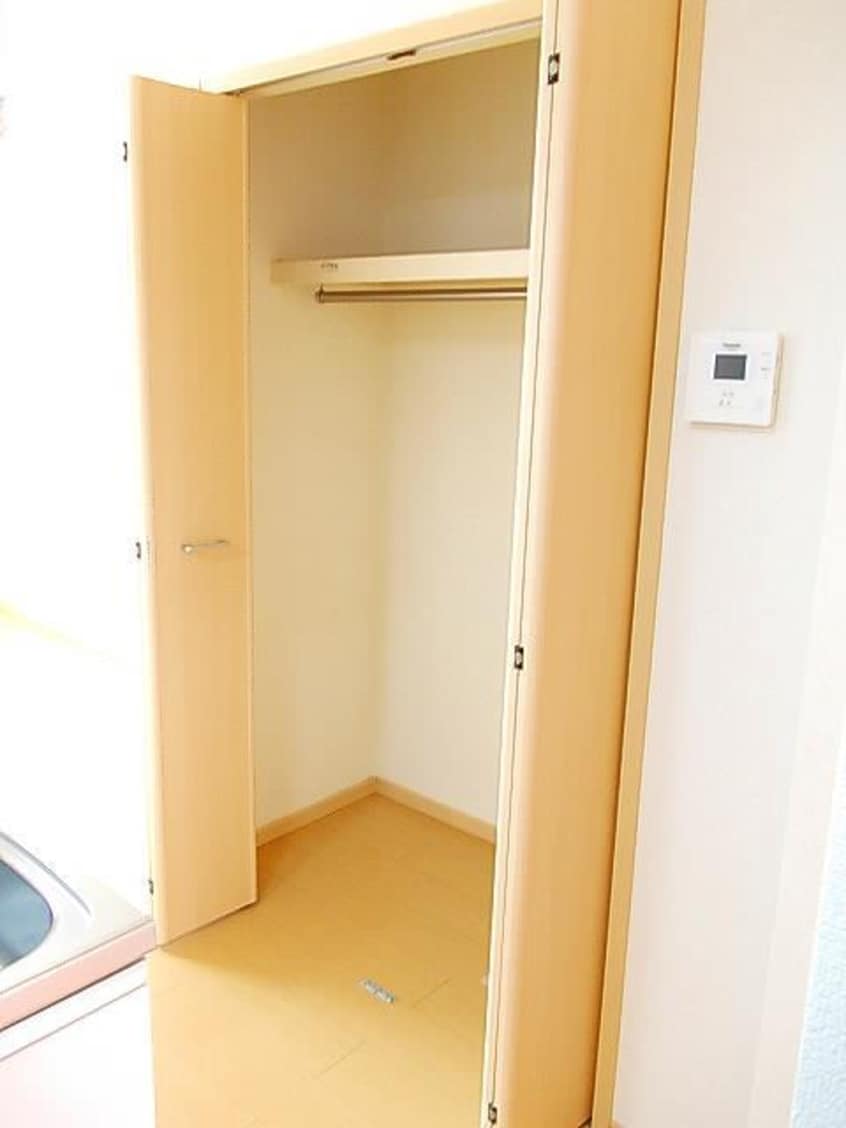 収納 アルバ土崎Ａ