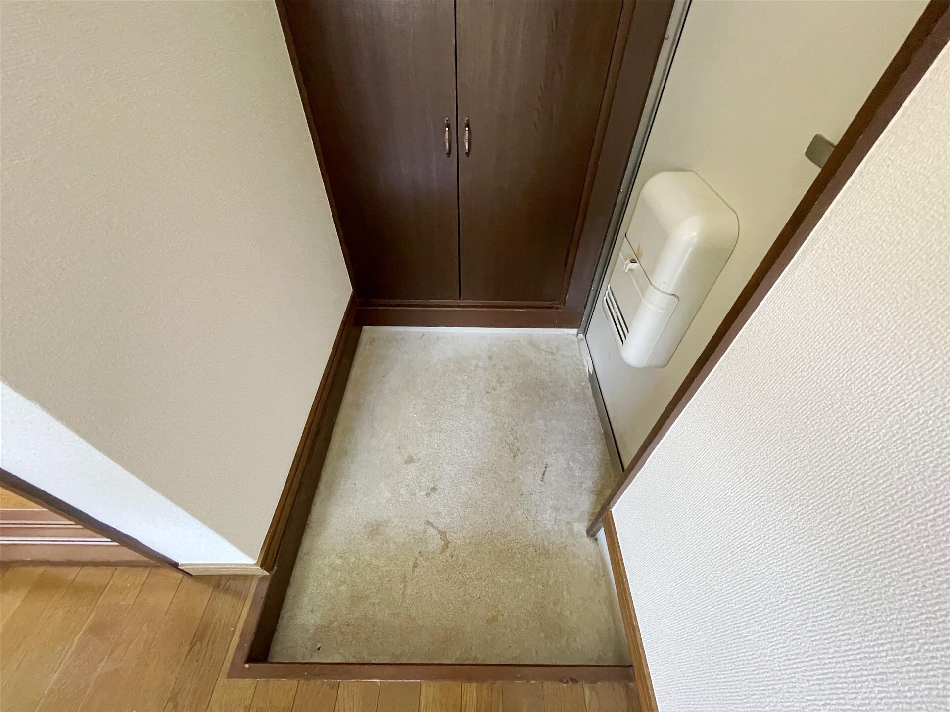 玄関 アーバンティ碇