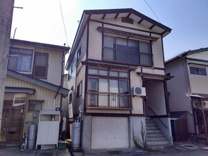 鍛冶町貸家