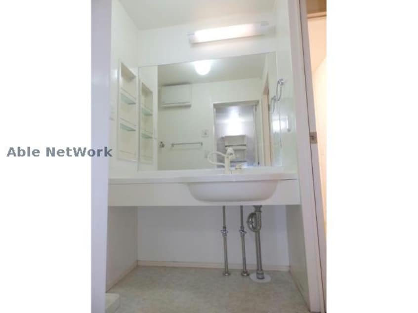  サンファーストＡ