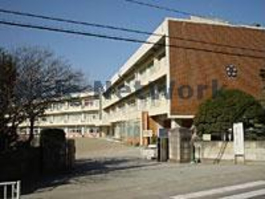 野木町立南赤塚小学校(小学校)まで1469m エターナル