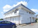 第2サンハイツの外観