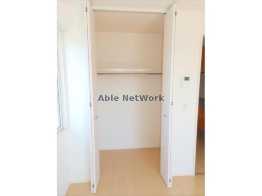  モンビラージュＤ