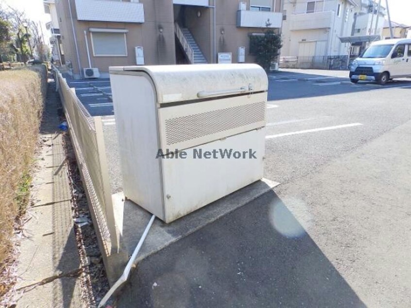 ゴミ置き場 クローバーヒルズ