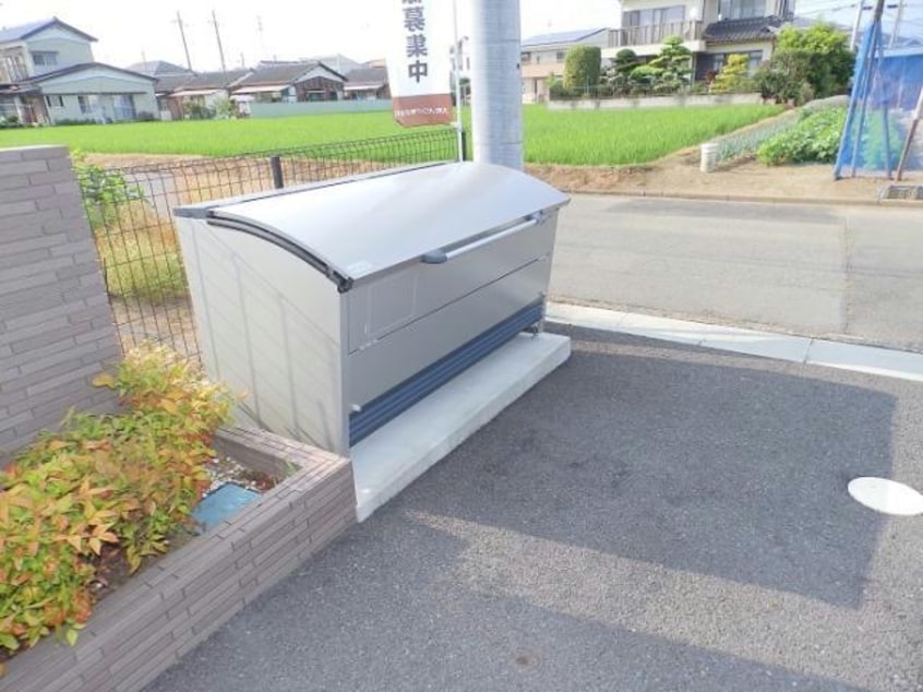 ゴミ置き場 ショコラガーデン