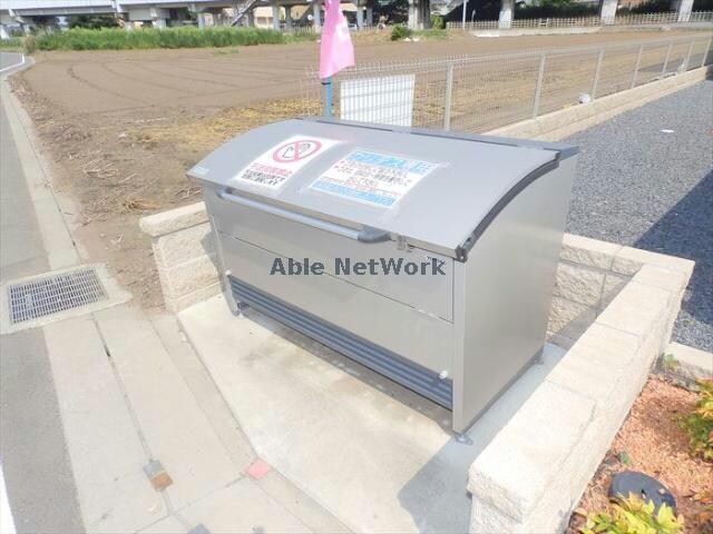 専用ゴミ置き場 カリテス