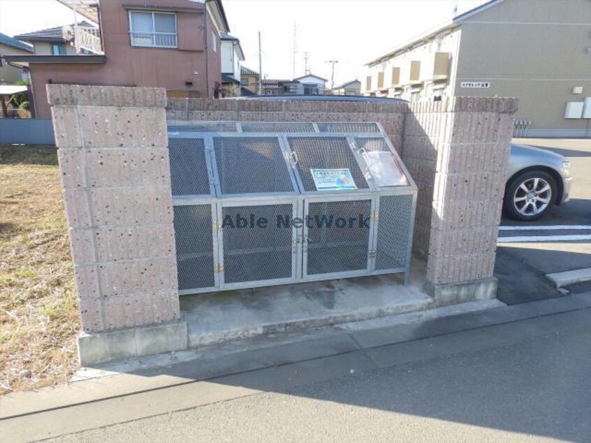 ゴミ置き場 エクセレンテ丘里