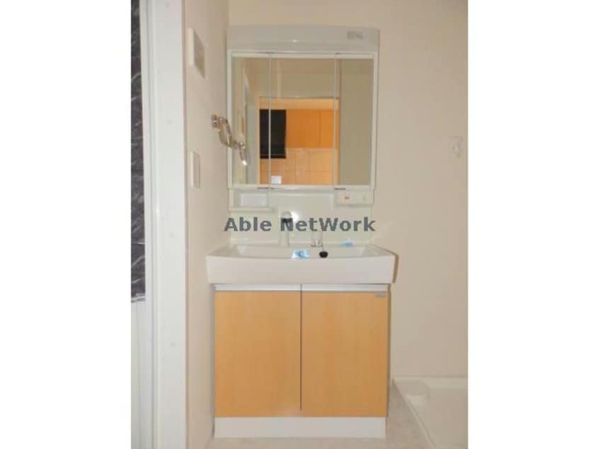  メゾン　ド　シャルール