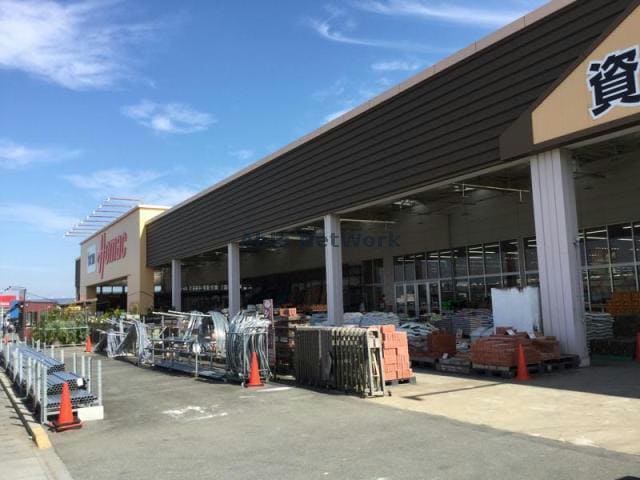 DCM境店(電気量販店/ホームセンター)まで1356m BLUE　TREE陽光台