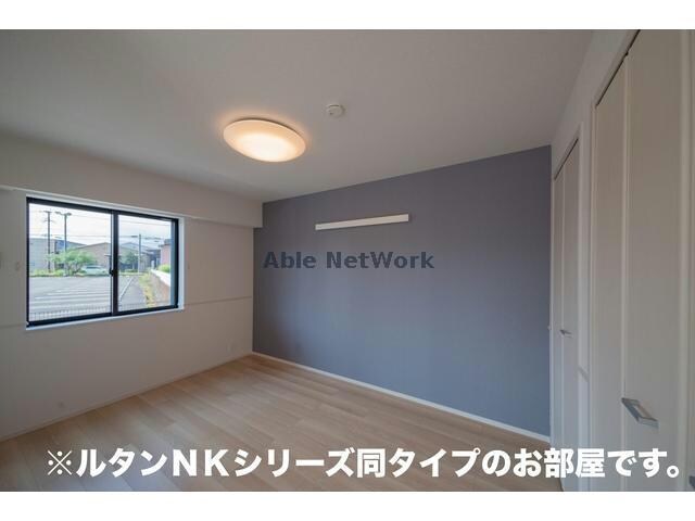 同型モデル フルール・ド・リスⅡ