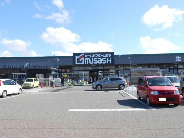 ホームセンタームサシ新発田コモ店(電気量販店/ホームセンター)まで498m 白新線・羽越本線（新潟県内）/西新発田駅 徒歩30分 2階 築30年