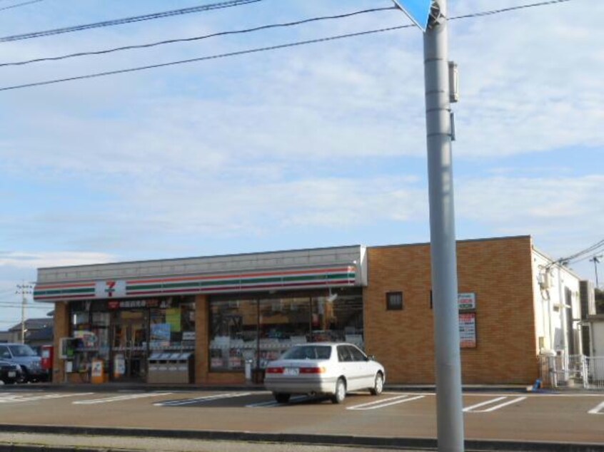セブンイレブン聖籠網代浜店(コンビニ)まで2523m 白新線・羽越本線（新潟県内）/佐々木駅 バス34分汐見台２下車:停歩3分 1階 築17年