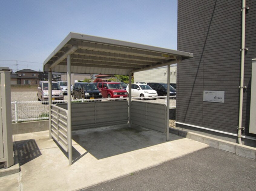  白新線・羽越本線（新潟県内）/佐々木駅 バス33分JA亀代下車:停歩5分 1階 築13年