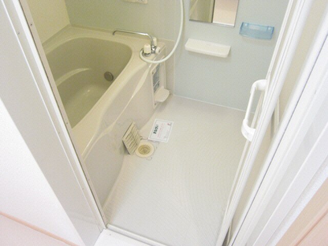 浴室 白新線・羽越本線（新潟県内）/村上駅 徒歩6分 2階 築14年