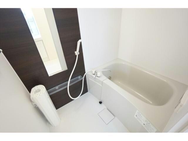  白新線・羽越本線（新潟県内）/新発田駅 バス5分西園町一丁目東下車:停歩9分 1階 築11年