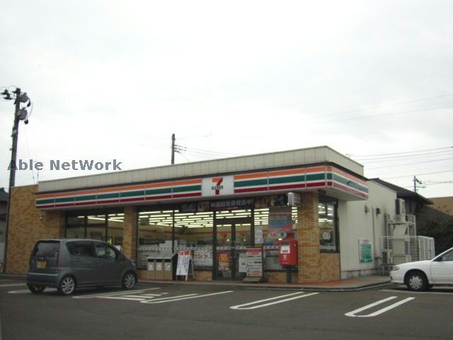 セブンイレブン新発田御幸町店(コンビニ)まで409m 白新線・羽越本線（新潟県内）/新発田駅 徒歩25分 3階 築6年