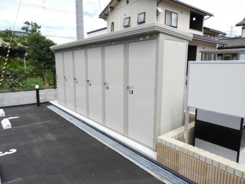 外部物置 白新線・羽越本線（新潟県内）/新発田駅 徒歩11分 2階 築6年