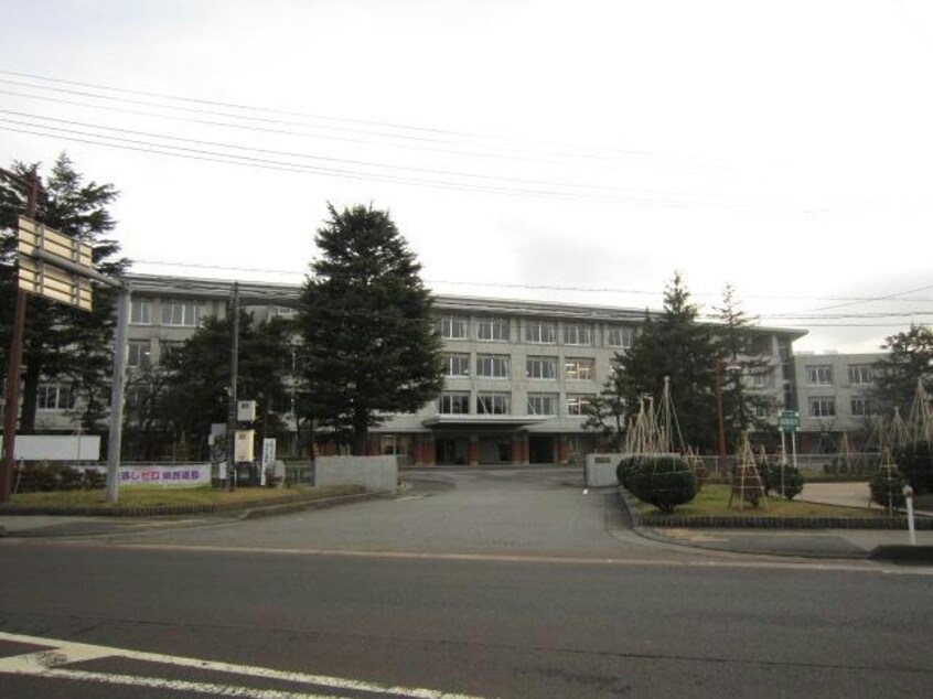 新発田高校(高等学校/高等専門学校)まで700m 白新線・羽越本線（新潟県内）/新発田駅 徒歩14分 2階 築4年