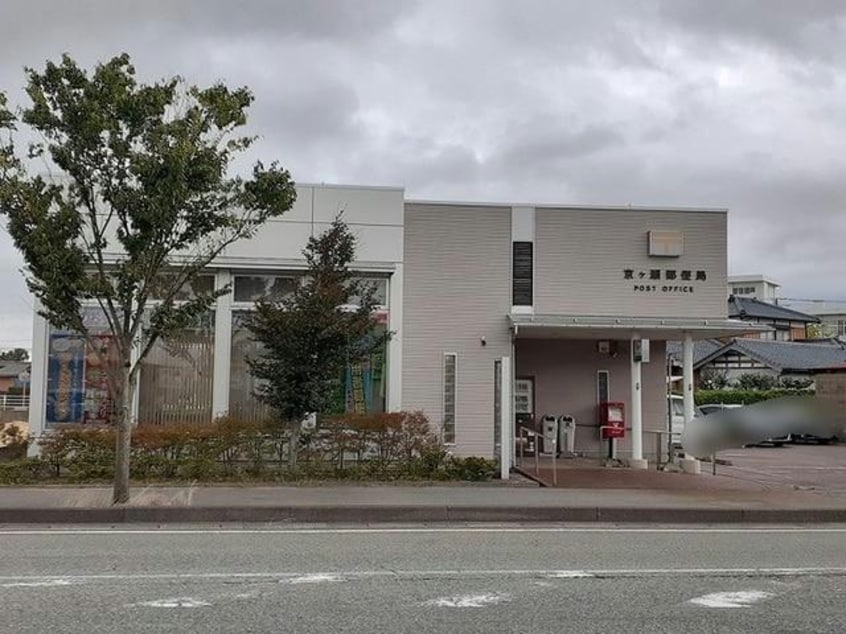 京ヶ瀬郵便職(郵便局)まで1045m 白新線・羽越本線（新潟県内）/新潟駅 バス16分緑岡四下車:停歩3分 1階 築2年