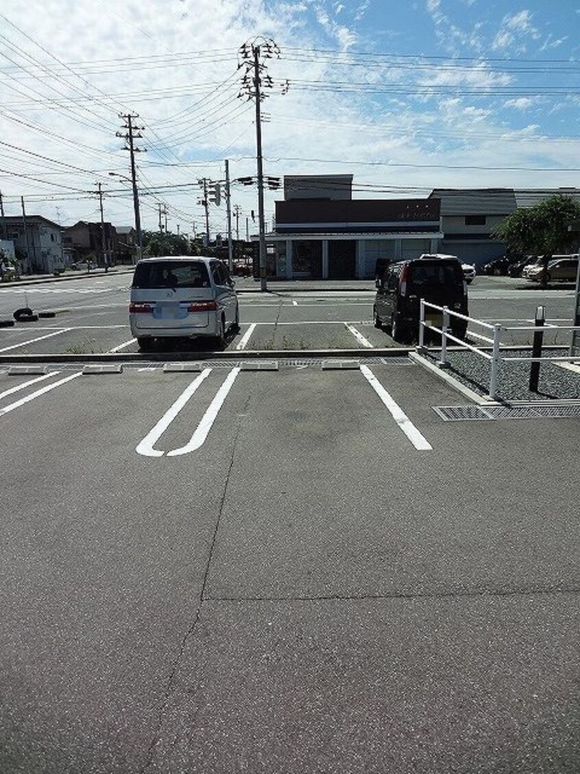 駐車場 サンリット　ヴィラ