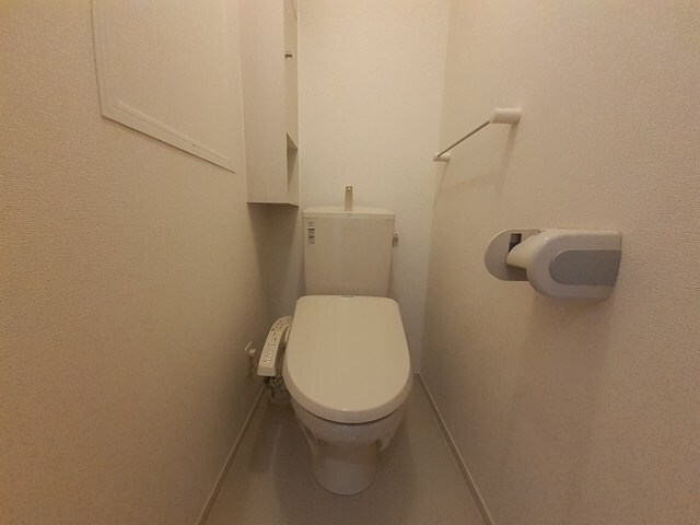 トイレ カーサ　エヌ