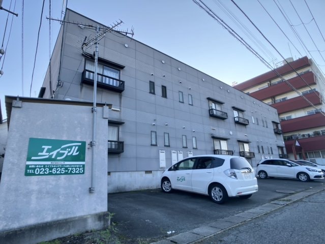  コンフォート鎌田B