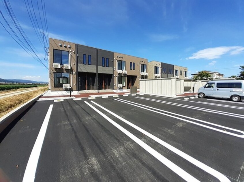 駐車場 シーズンテラスⅠ