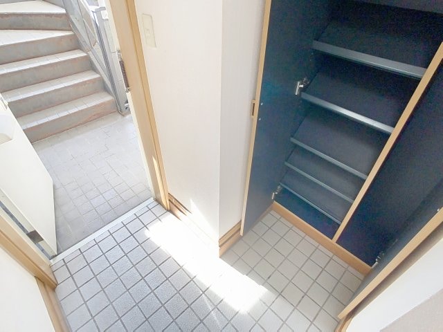 反転タイプのサンプル写真です サンドールサトウ弐番館