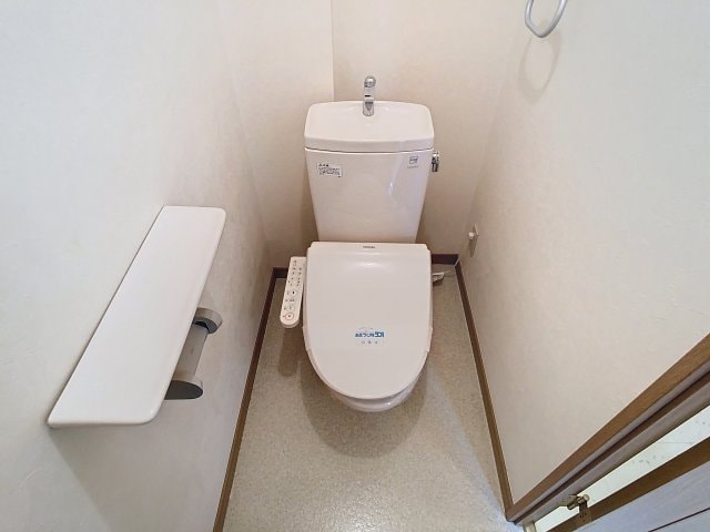 落ち着いたトイレです ルニベール