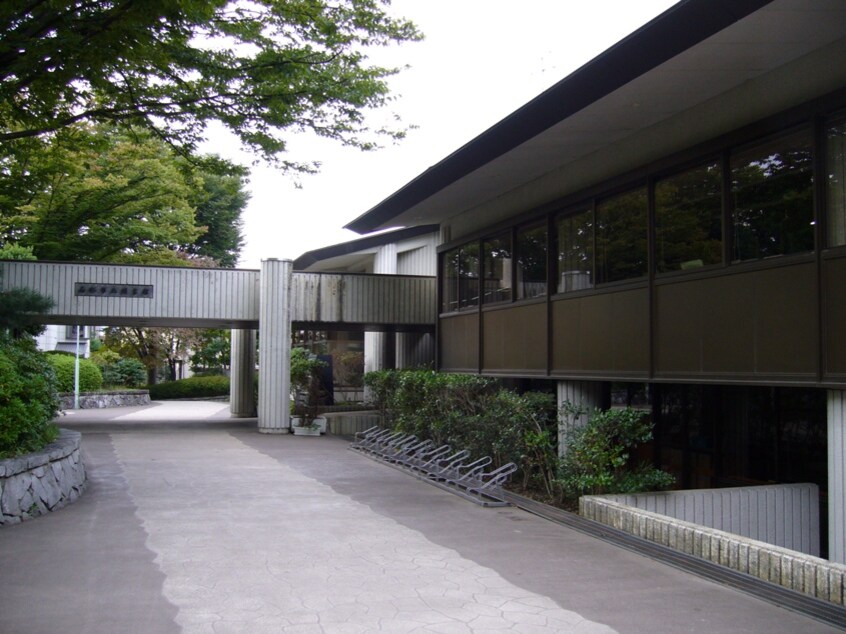 山形市立図書館中央分館(図書館)まで336m サンテラスアイ