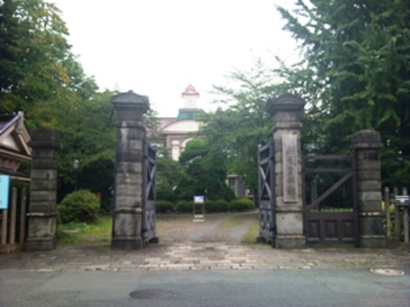 山形県立山形北高等学校 258m コーポグリーン