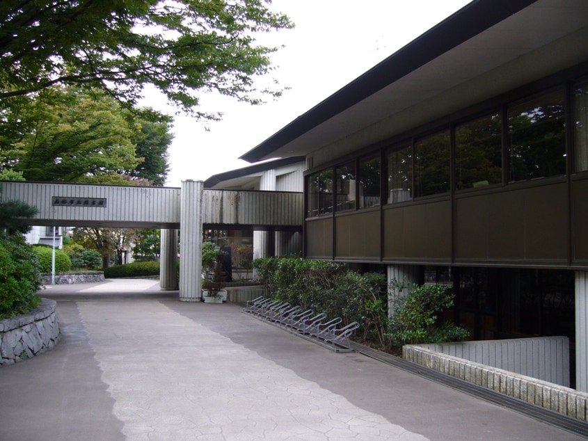 山形市立図書館中央分館(図書館)まで886m プロシード十日町
