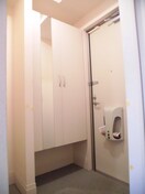 玄関（内側） イーグルネスト Ａ