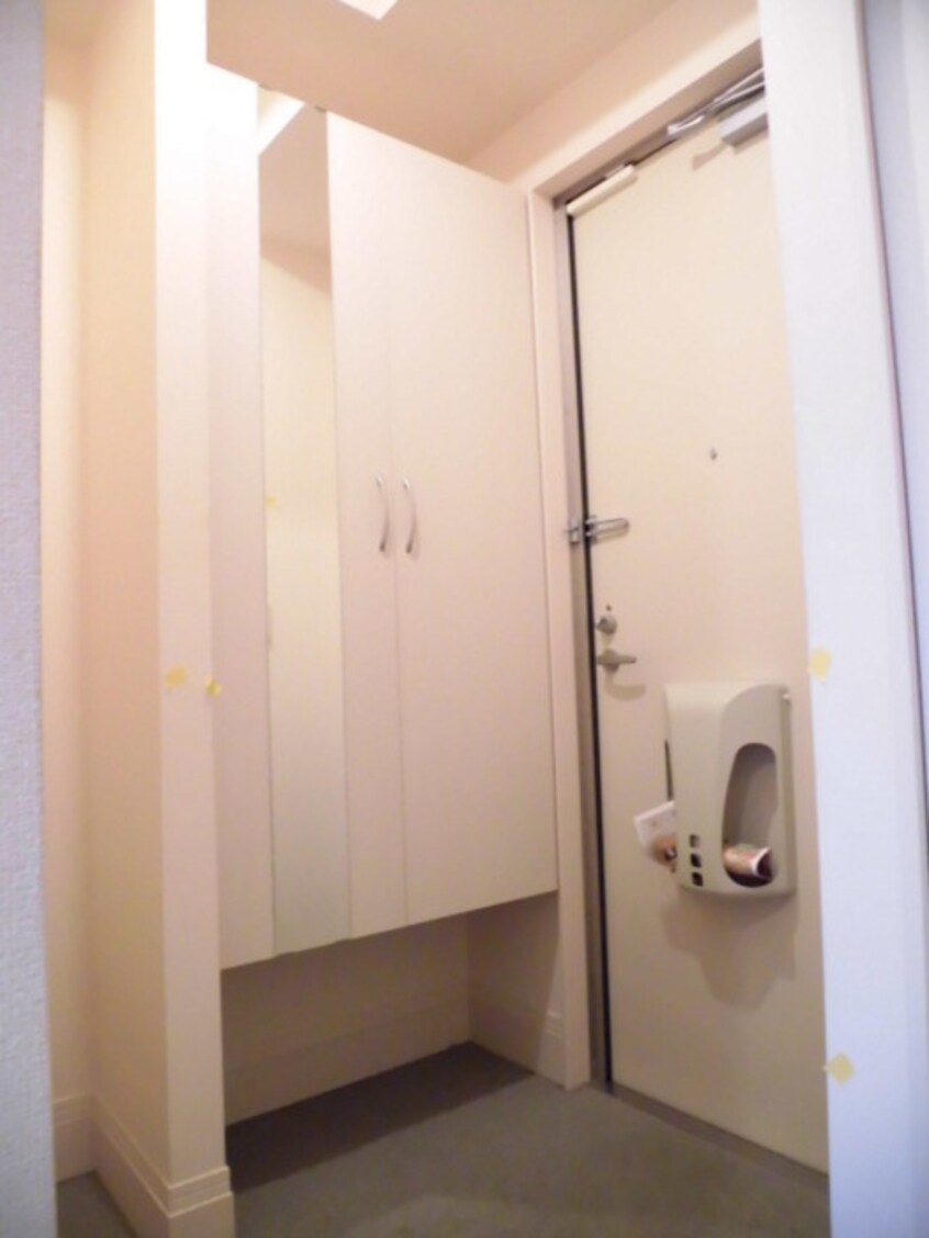 玄関（内側） イーグルネスト Ａ