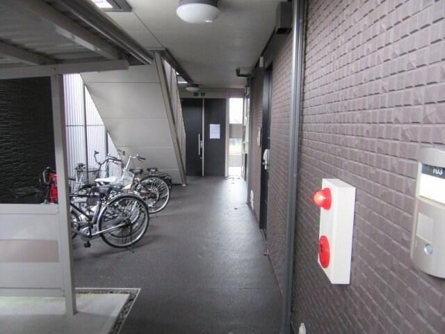 自転車置き場 ボルツⅣ