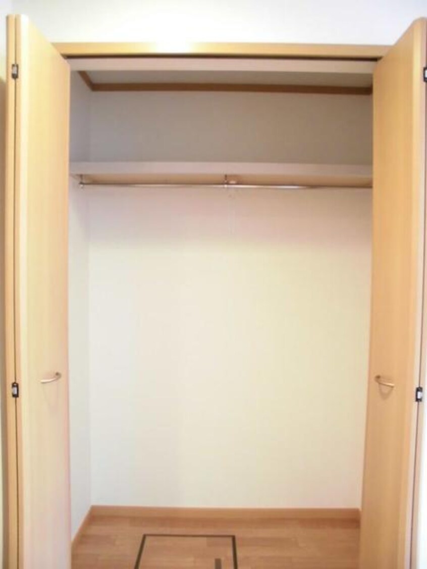 収納 アン・フルールⅠ