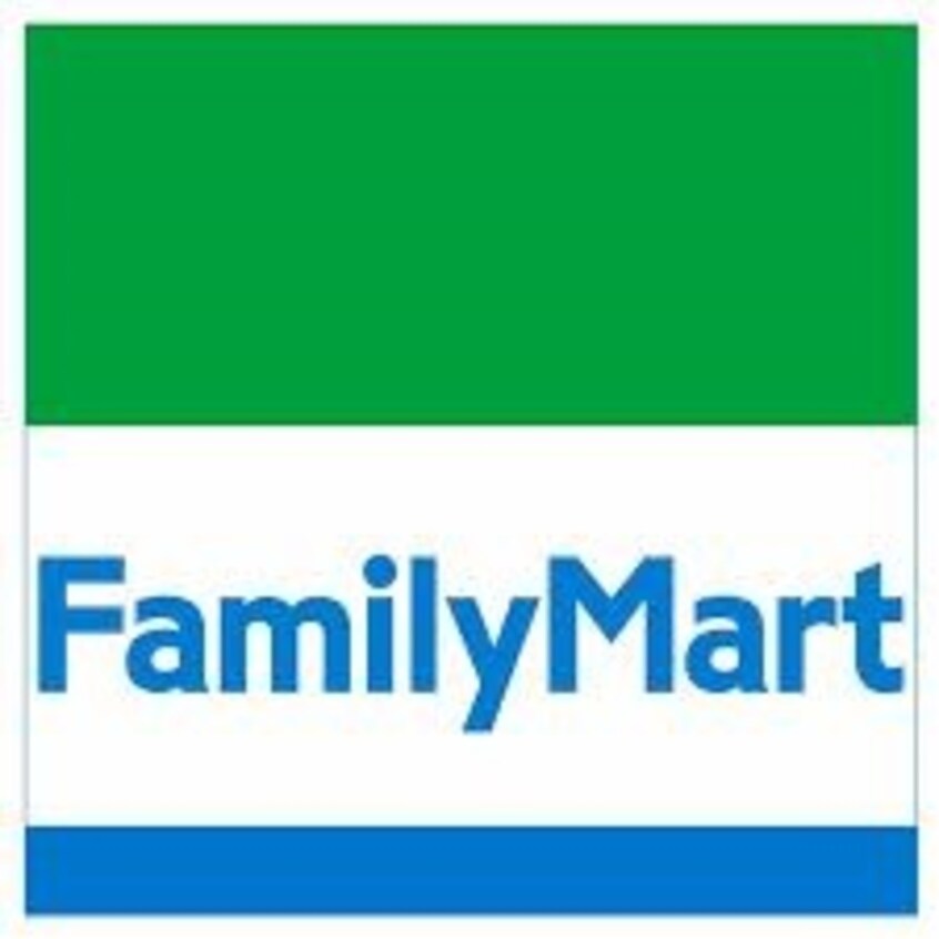 ファミリーマート寒河江緑町店(コンビニ)まで761m プラム クレイン
