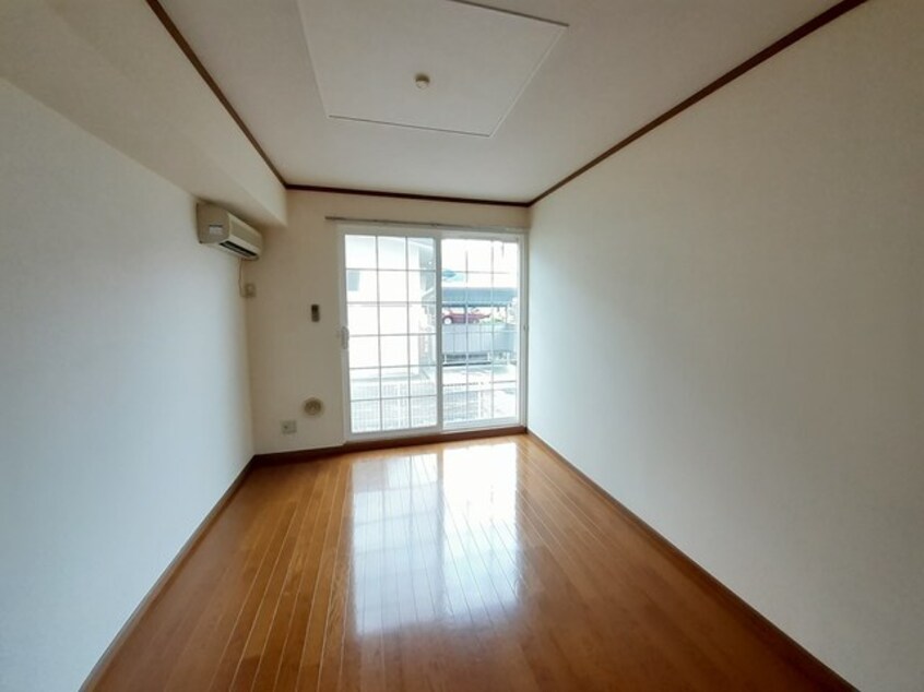 居室・リビング サンホワイト