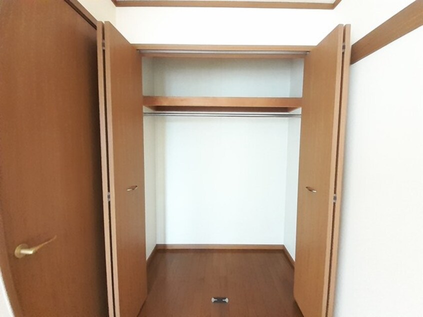 収納 サンホワイト