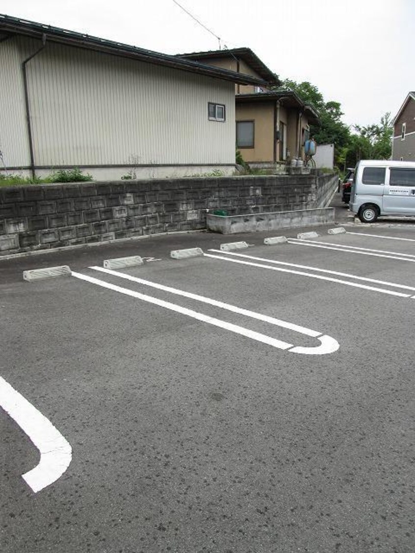 駐車場 シャイン