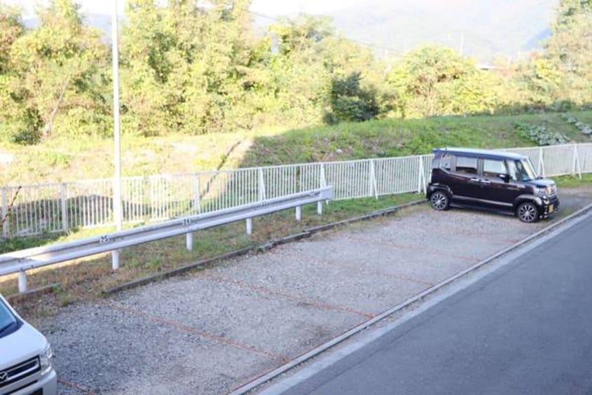 駐車場があるので、車を買う予定の方も安心です ビレッジハウス立谷川1号棟