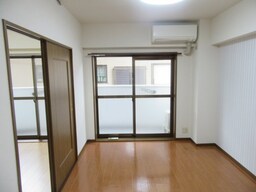 ゆったりとした居間です