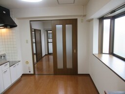 コンパクトなキッチンで掃除もラクラク