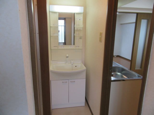 ゆったりとスペースのある洗面所 プロシードGTF