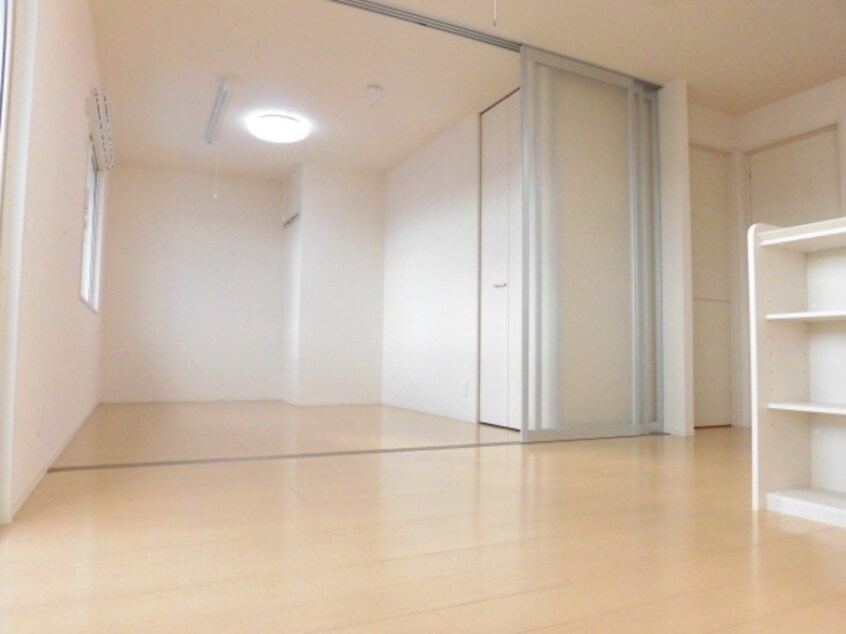 広々・明るいリビング＆居室♪ ＬＩＯＮ ＨＥＡＲＴ