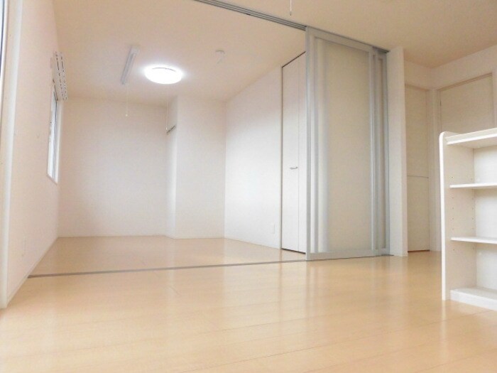 広々・明るいリビング＆居室♪ ＬＩＯＮ ＨＥＡＲＴ